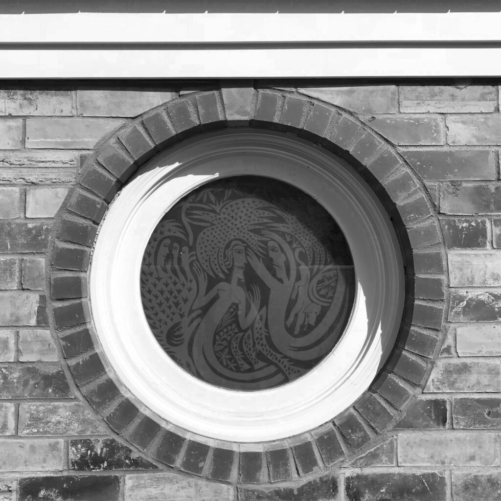 LAKE WASHINGTON CIRCULAR WINDOW