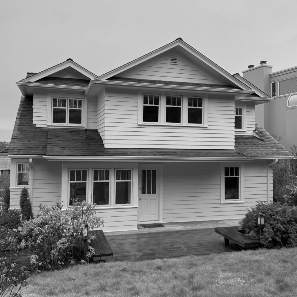 LAURELHURST EXTERIOR