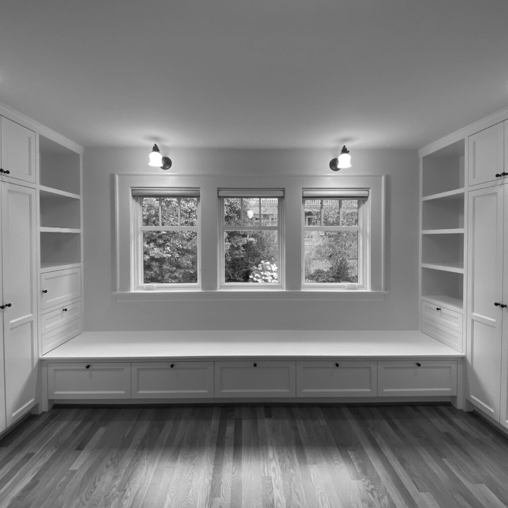 LAURELHURST WINDOW SEAT