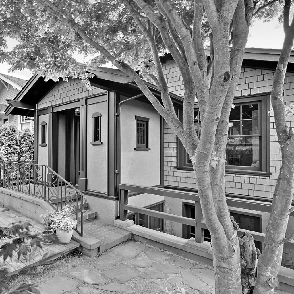 PHINNEY EXTERIOR 2