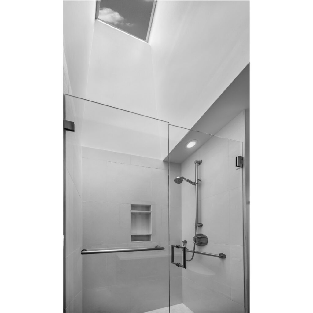 TANGLETOWN SHOWER SKY